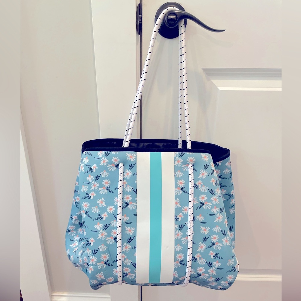 Floral neoprene large bag